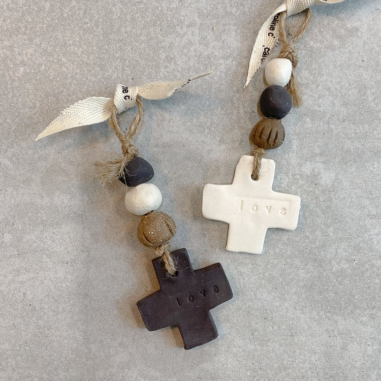 Handmade Ceramic Wall Hanging Estilo mini cross 'love'