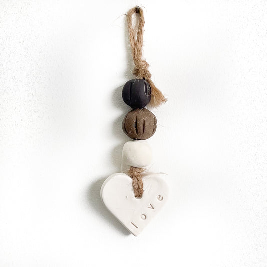 Handmade Ceramic Wall Hanging Estilo heart 'love'