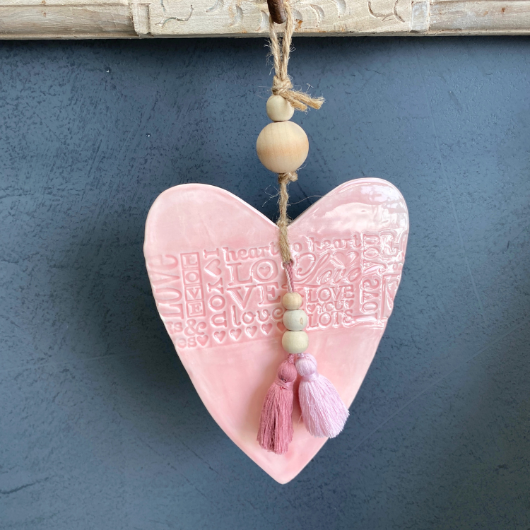 669 Soft Pink Heart Wall Hanging (only one available)