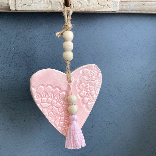 667 Soft Pink Heart Wall Hanging (only one available)