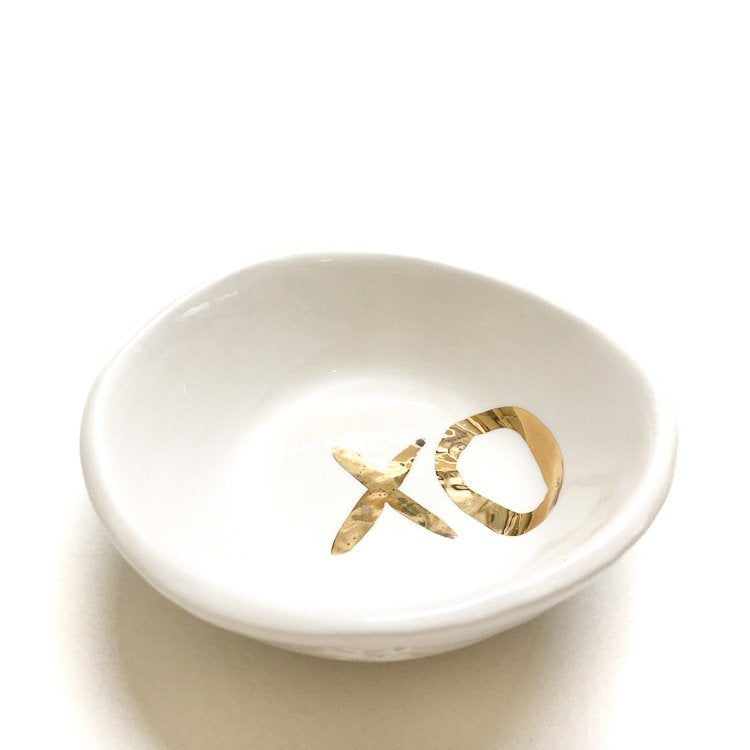 Ceramic little bowl gold 'xo' (1 available)