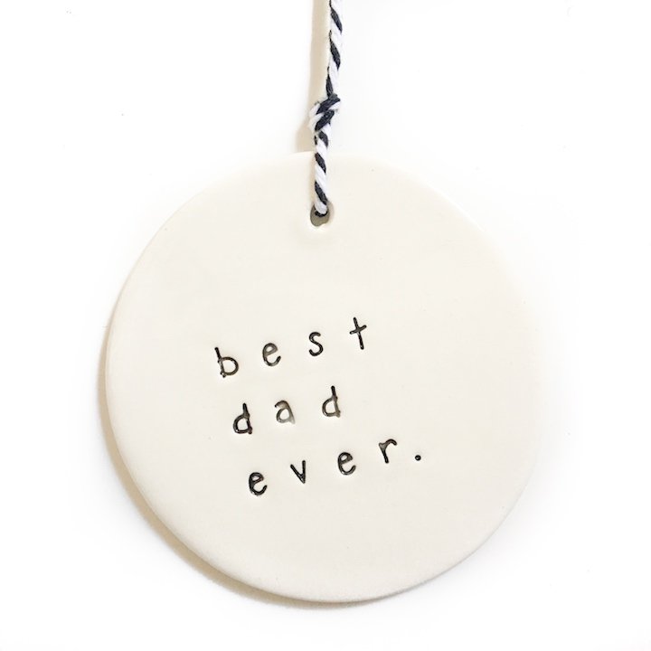 Handmade ceramic tag circle 'best dad ever'